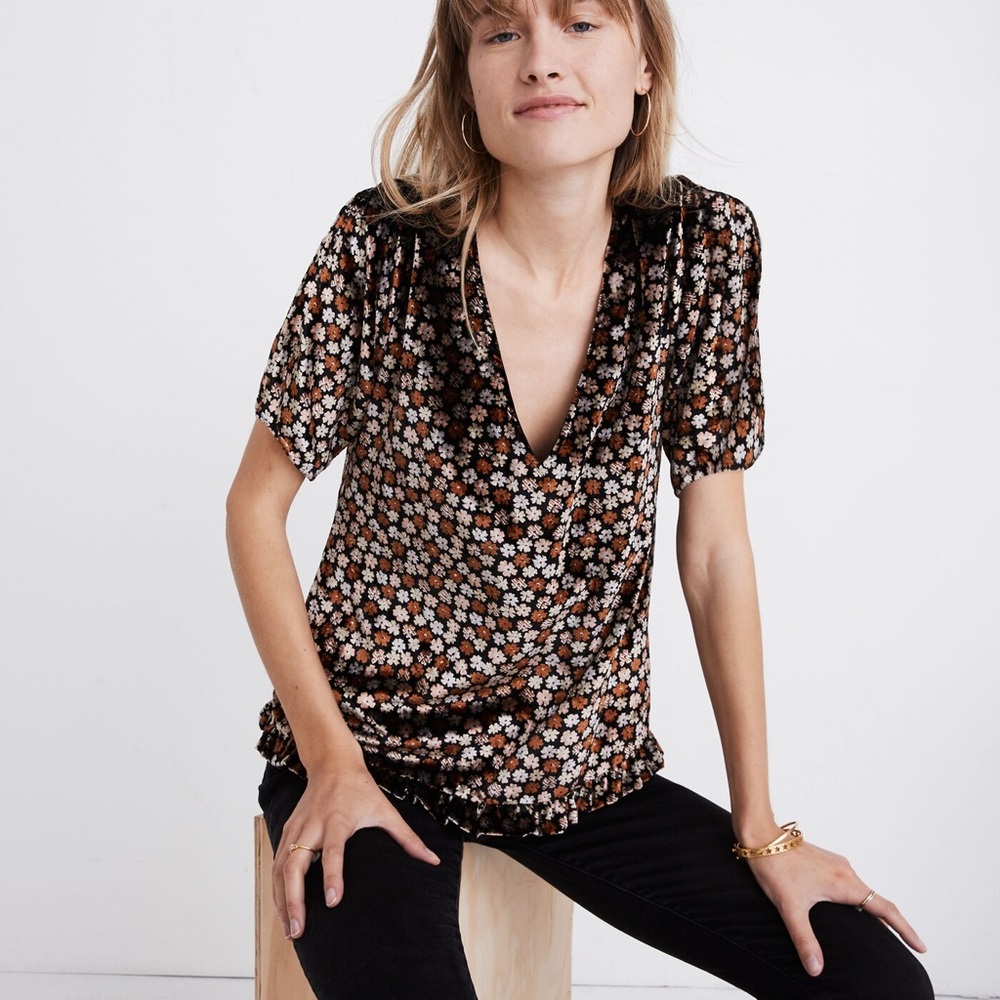 Madewell Velvet Tulip Sleeve Ruffle Top in Floral Blooms M